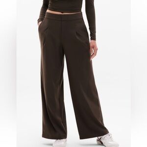 NWOT Athleta Pinnacle High Rise Trouser